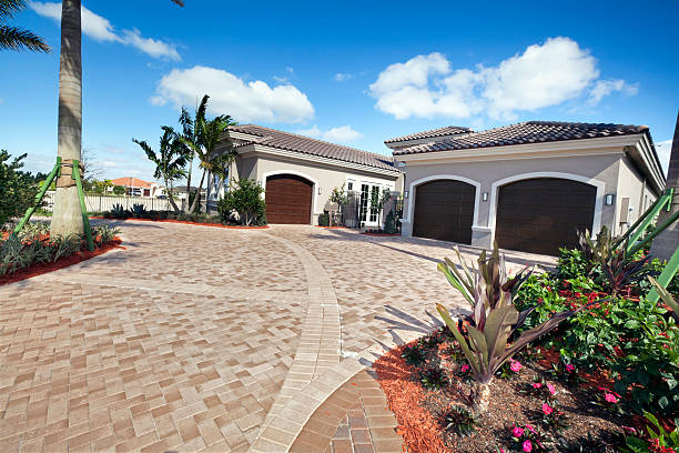 Best Driveway Resurfacing Pavers  in Elwood, KS