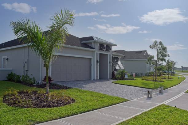 Best Driveway Pavers Contractor  in Elwood, KS